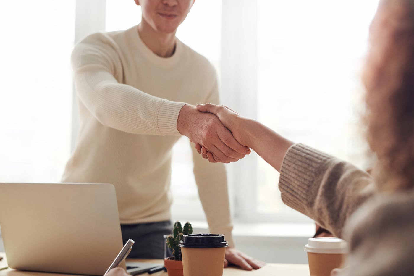 Discussion professionnelle autour d une opportunité